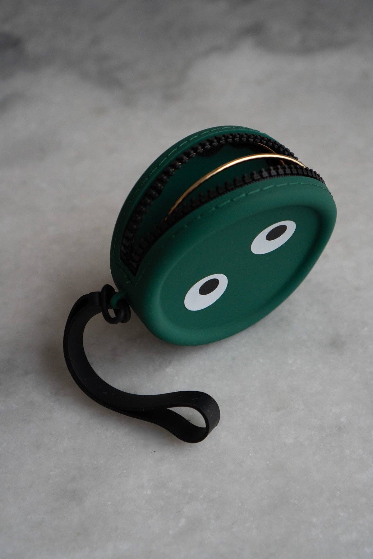 Stay Home Club - Wholesale Coin Purse - Unisex - Googly Guy - Zipper Silicone Coin Pouch1