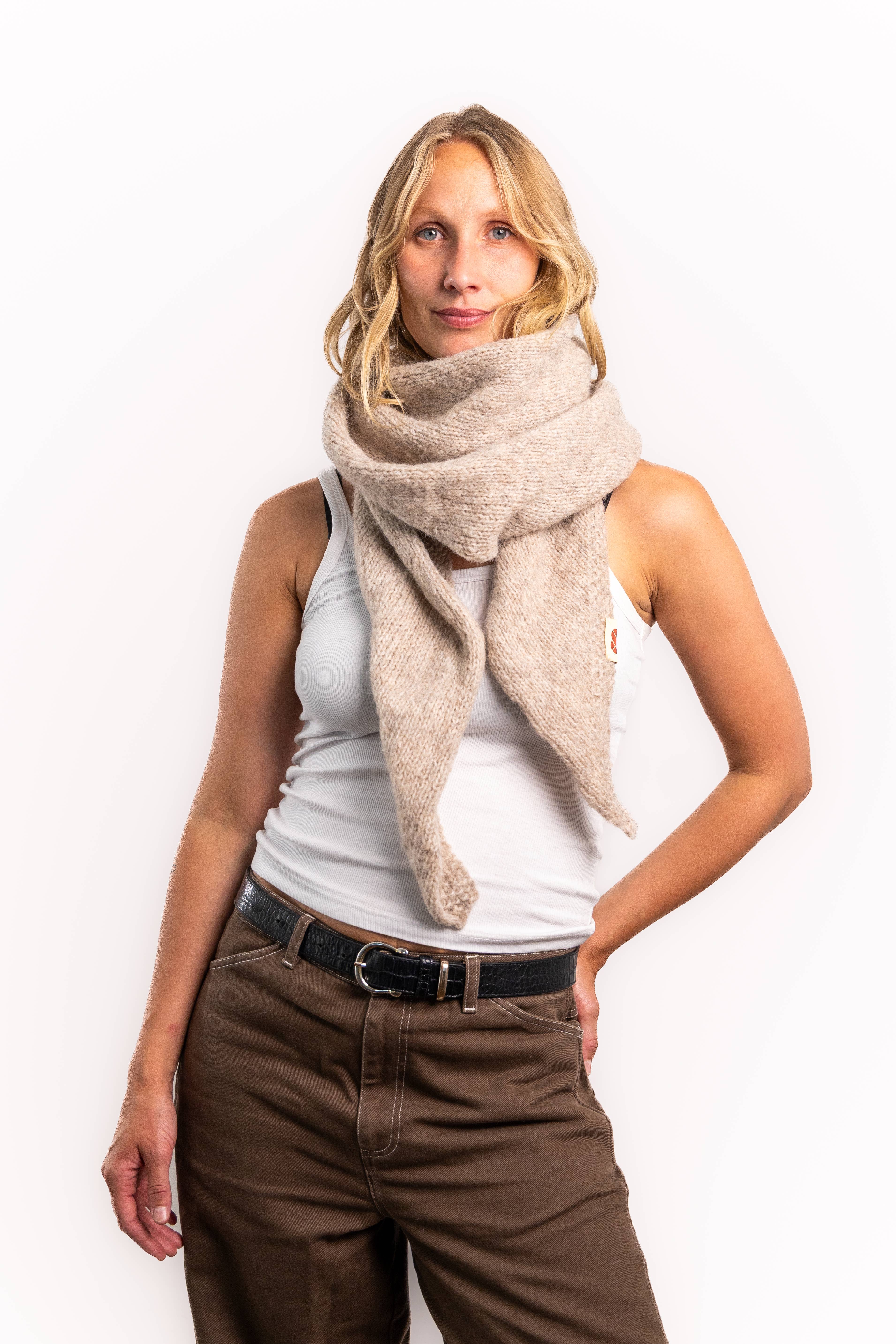 Coffee Beanies ApS - Vendita all'ingrosso Sciarpa - Donna - Sciarpa in alpaca2