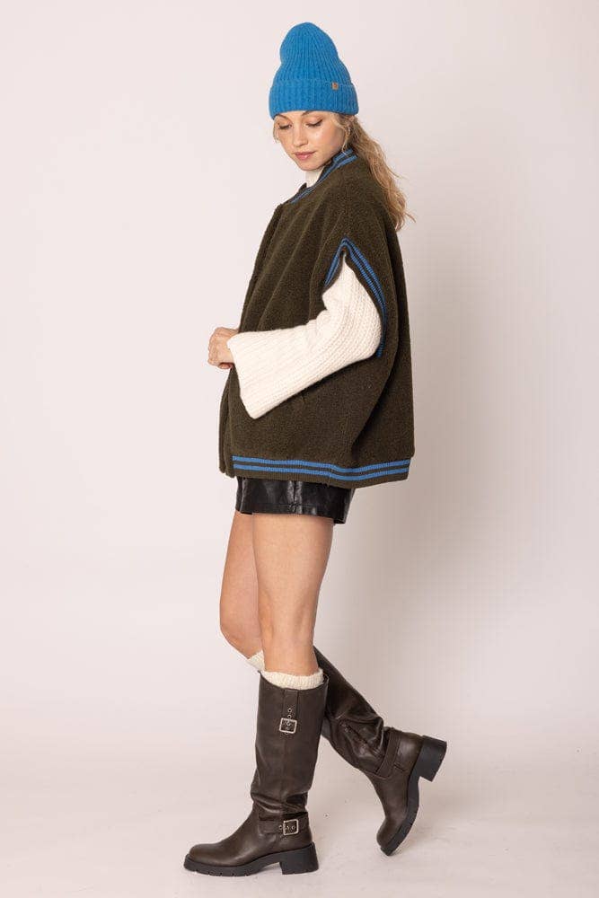 MiMi Wholesale - Wholesale Outerwear Vest - Women's - QCV420019 College Colors Sherpa Varsity Vest1