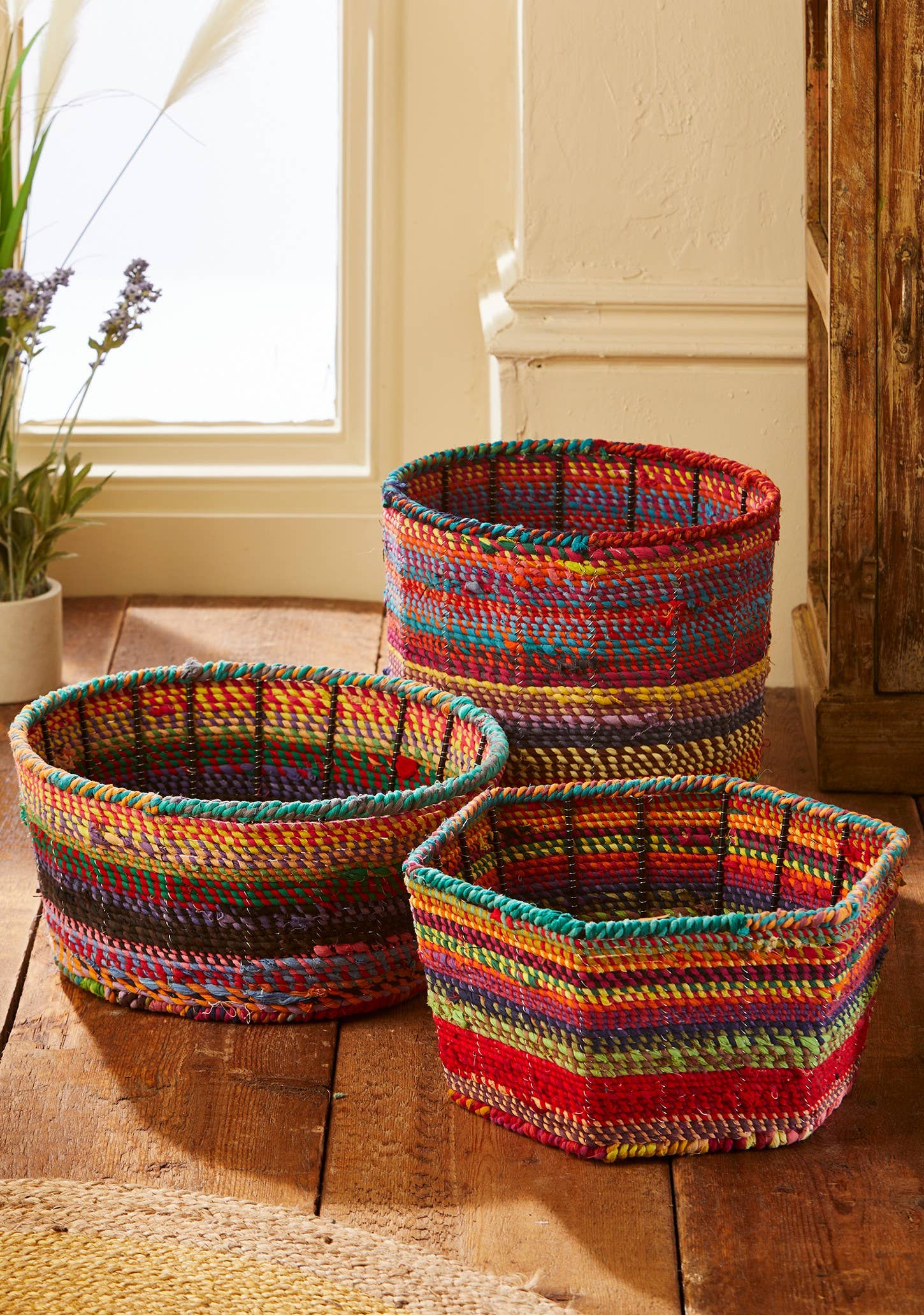 Namaste – Großhandel Korb – Hoher runder Aufbewahrungskorb mit recyceltem Stoff und stabilem Metallrahmen3