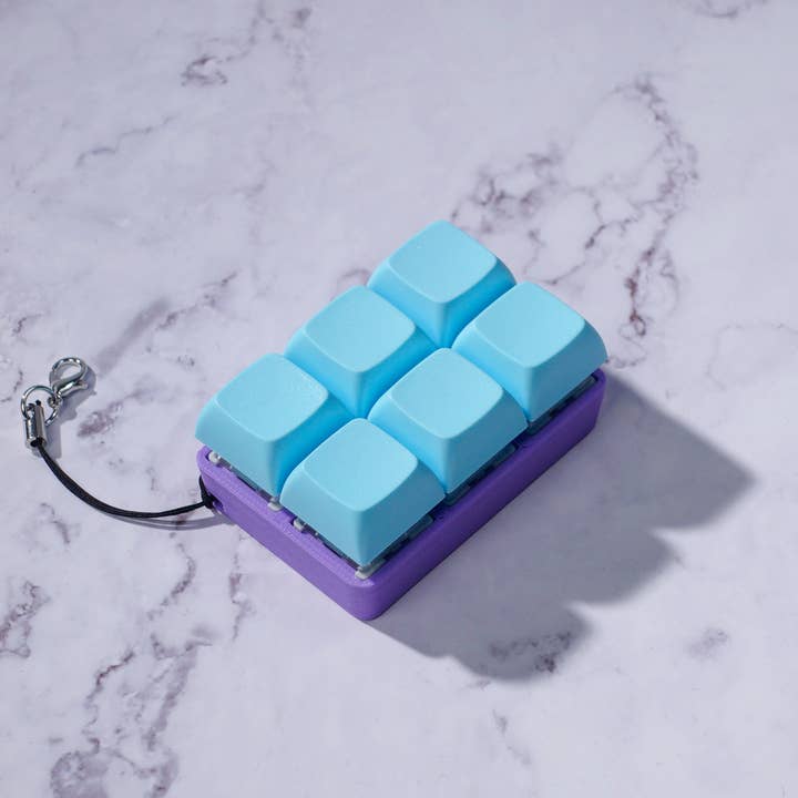 6 Key StrudelPop: Mechanical Keyboard Fidget Keychain for wholesale by Strudel3D
