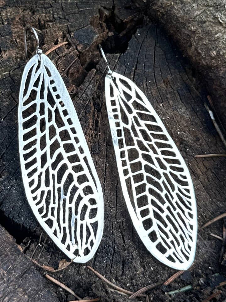 Libellenflügel-Ohrringe für den Großhandel von Bean and Bear Studio