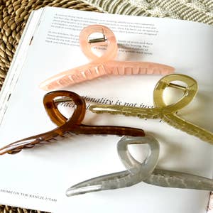 Purchase Wholesale claw hair clip. Free Returns & Net 60 Terms on