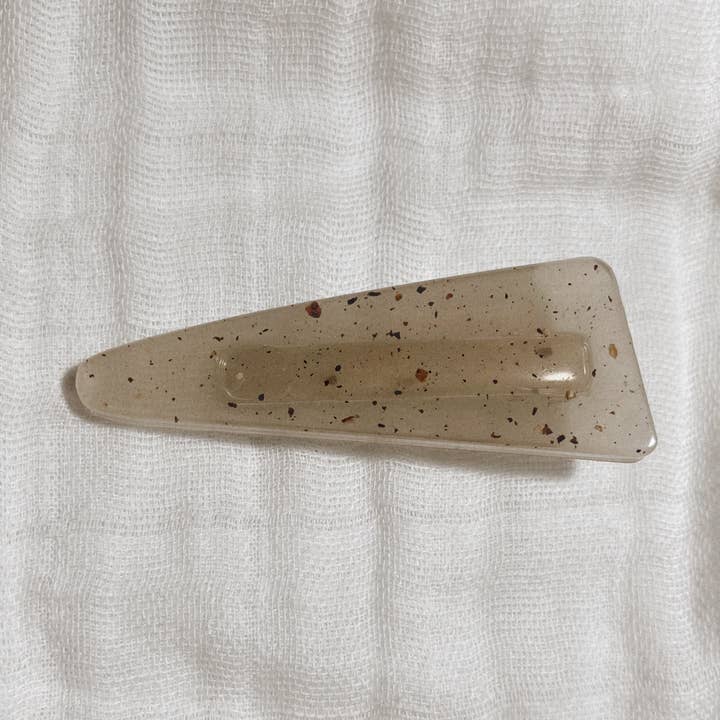 Acrylic Triangle Barrette por atacado de Crafted by Pheebs