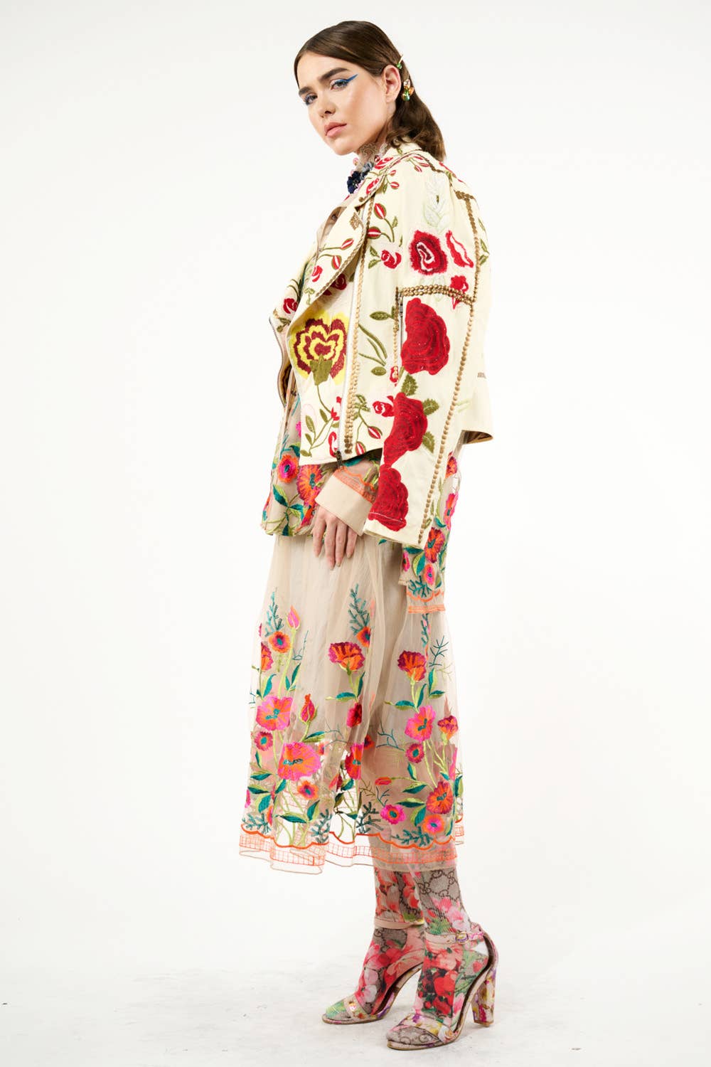 Blu Denim Camicia vintage con ricamo floreale di tulipani in vendita all'ingrosso su Faire46