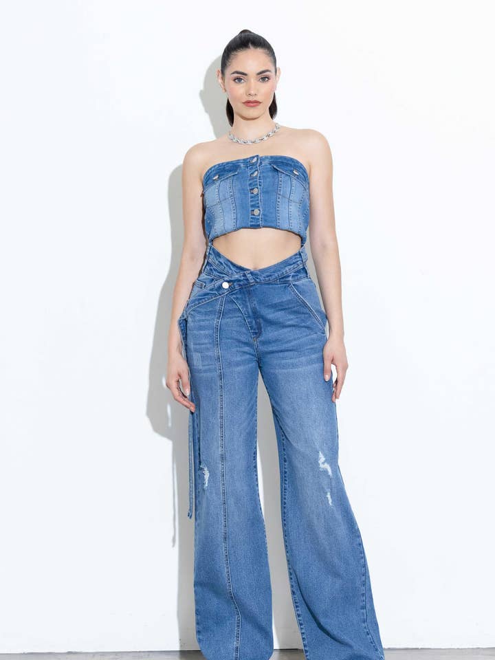 Pierre moyenne Jeans à jambes larges à taille croisée en vente sur Faire0