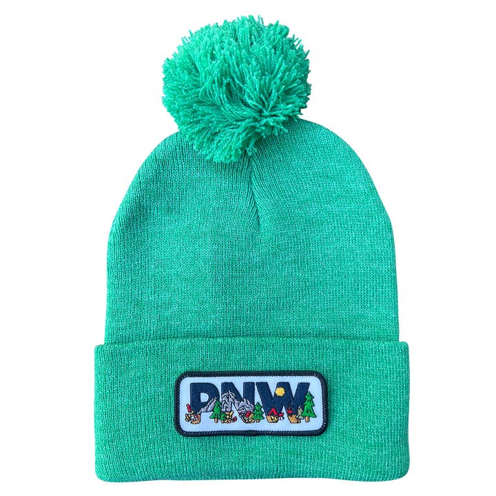 PNW - Bonnet Pom Pom 15" pour la vente par Sticker Girl, formerly KPB Apparel