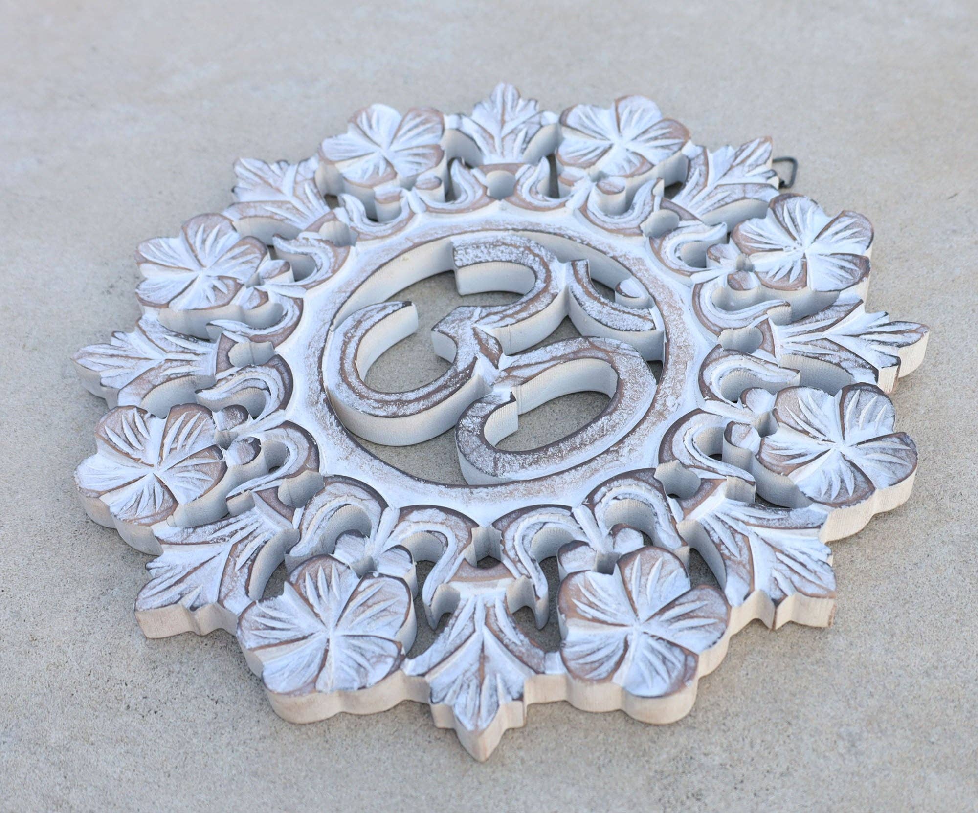 Lungta Imports – Großhandel 3D-Wandkunst – Handgefertigte hölzerne Om-Wand-Dekor-hängende Kunst8