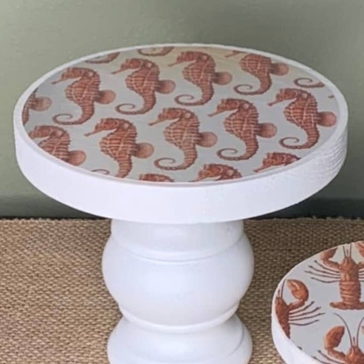 Pedestal de caballito de mar
5 pulgadas de ancho 4 3/4 pulgadas de alto para venta al por mayor de Petite Pedestals