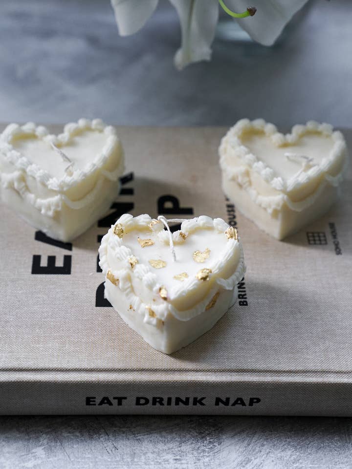 Handgjord hjärtformad födelsedagstårta i sojavaxljus för wholesale av Gokican