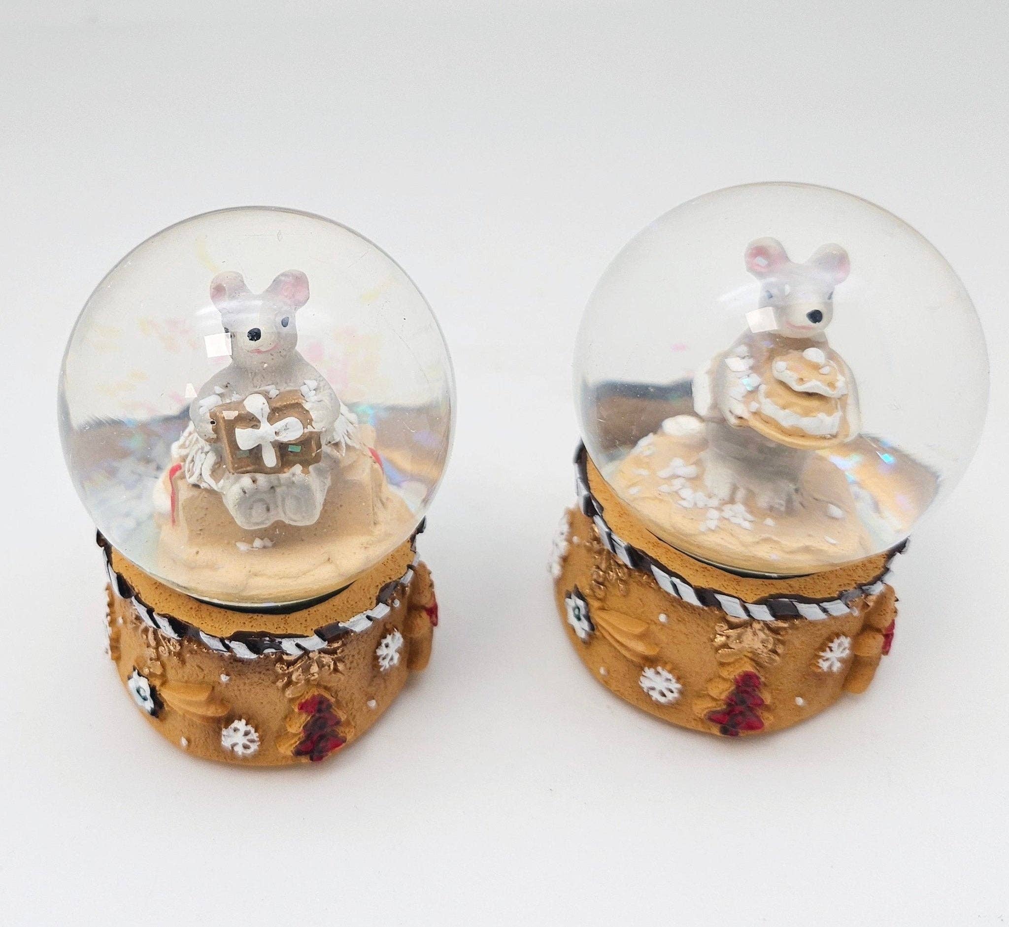 Schneekugelhaus - Wholesale Snow Globe - Sweet Mini Snow Globes Christmas Mouse Christmas Bakery4