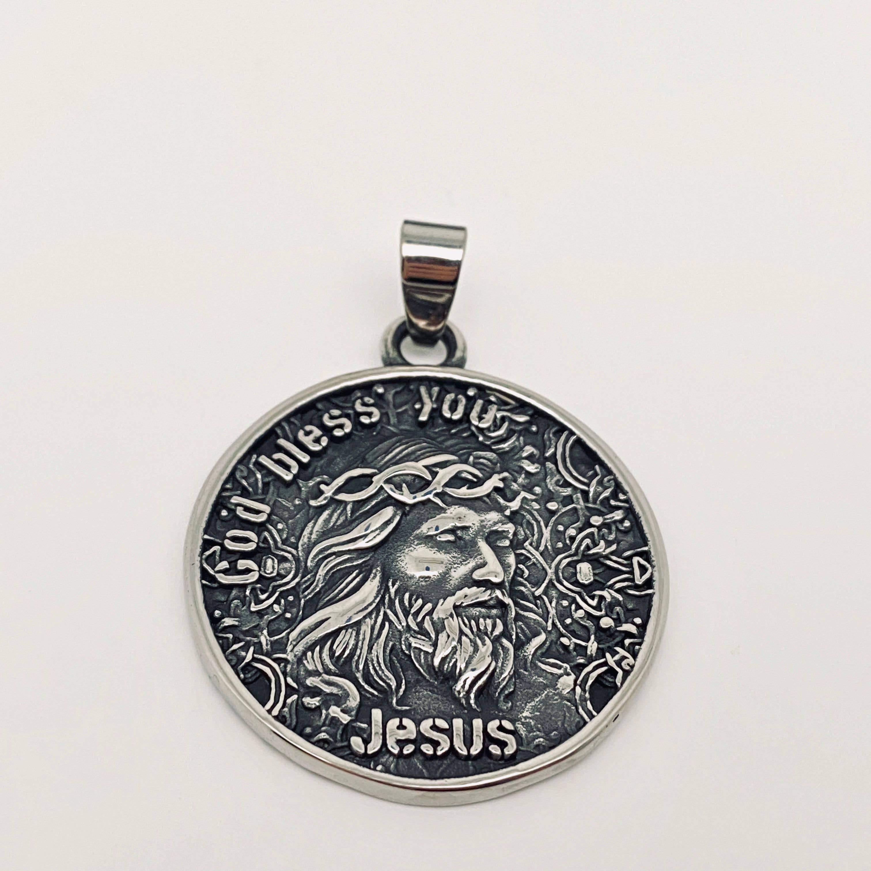 Mio Queena - Wholesale Craft Supplies - Multi Style of Exquisite Stainless Steel Pendant - MJ/MNP52