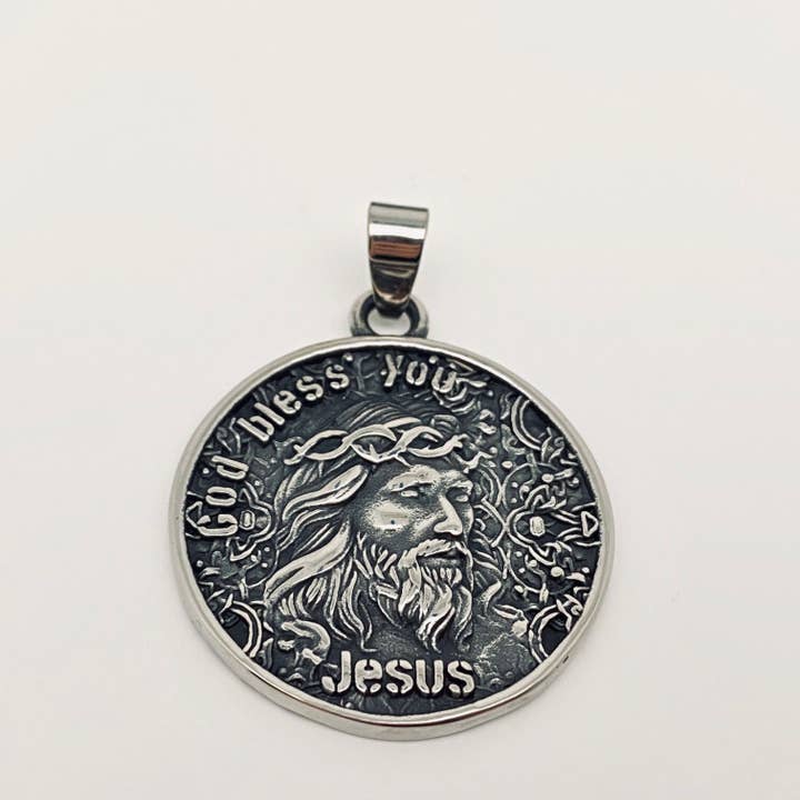 Mio Queena - Wholesale Craft Supplies - Multi Style of Exquisite Stainless Steel Pendant - MJ/MNP52