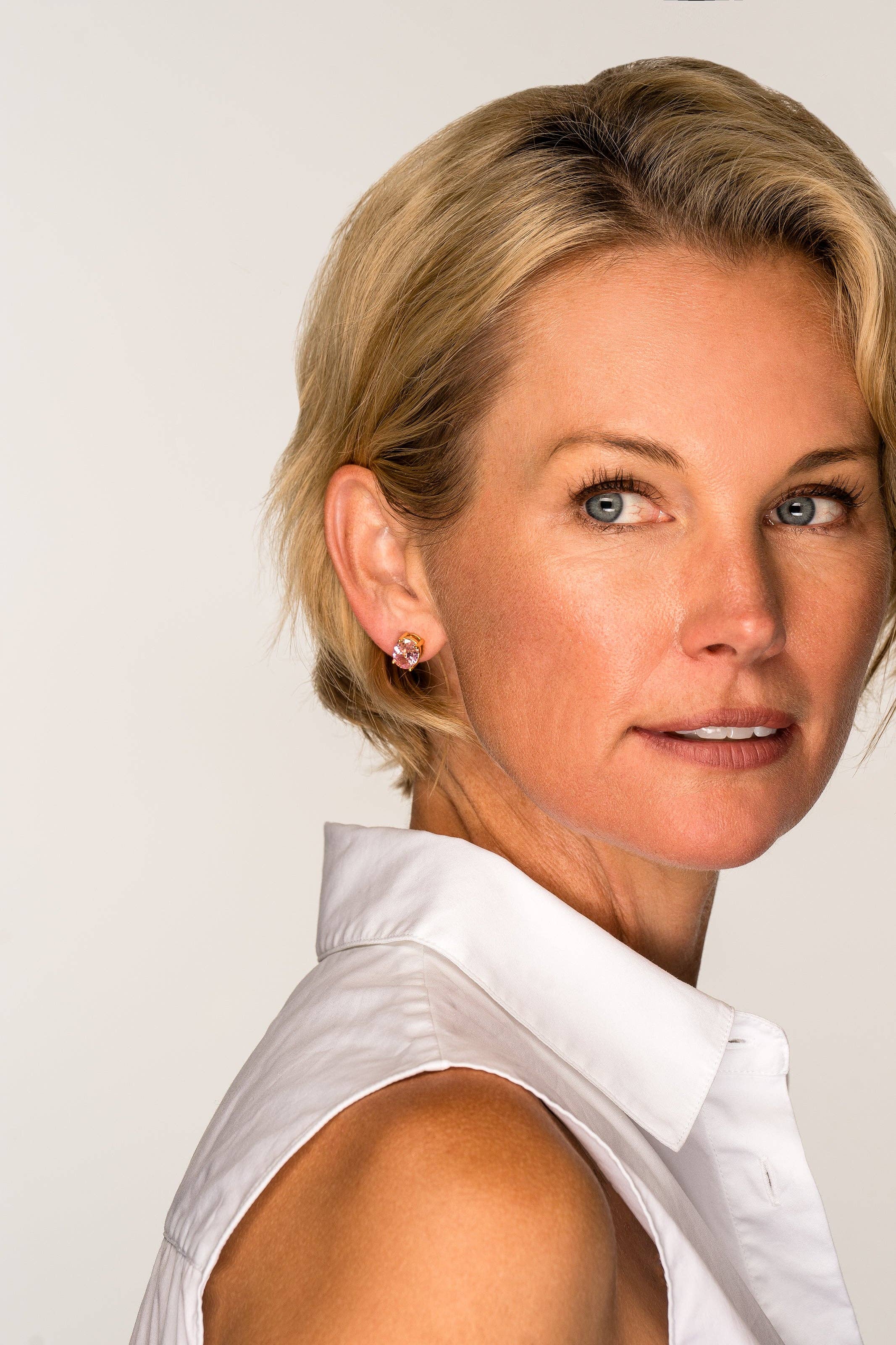 Violet & Brooks - Vente Clous d'oreille - Boucles d'oreilles à tige en cristal étincelant Mia5