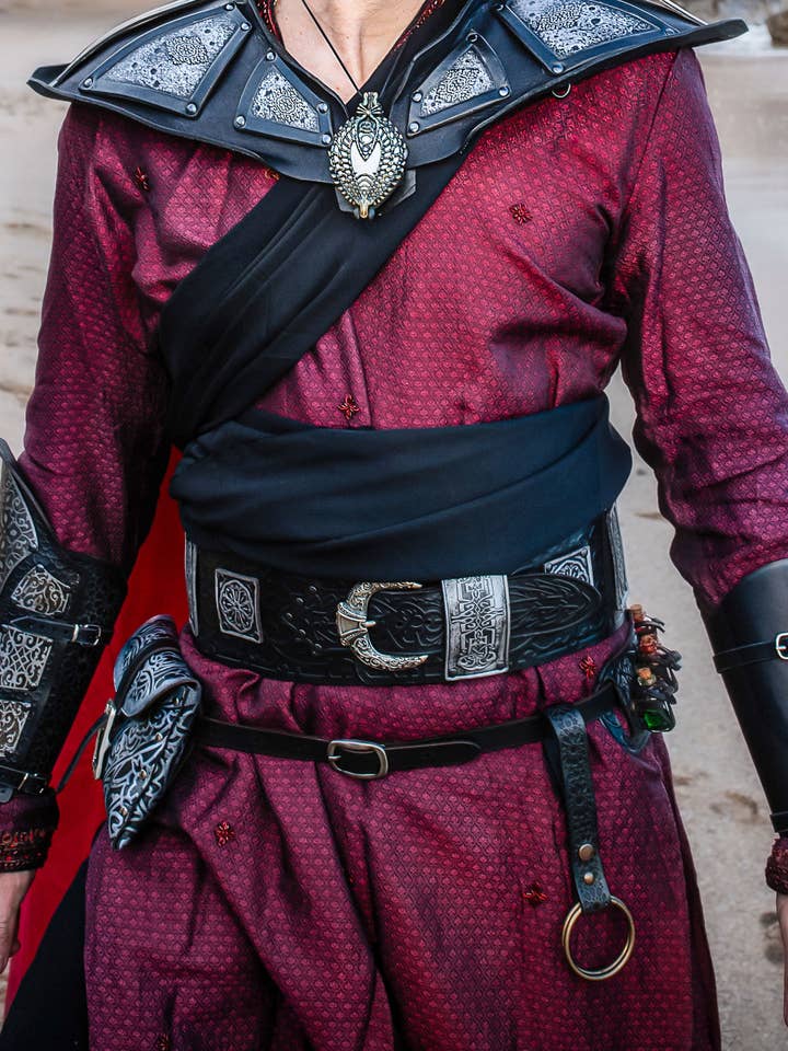 Ramattush Persiskt Läderbälte för wholesale av Outcast Props