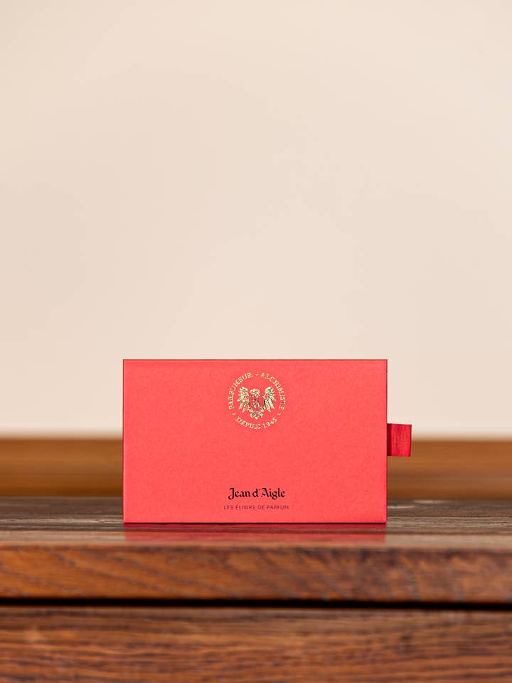 UPPTÄCKT ELIXIRSET för wholesale av Jean d'Aigle