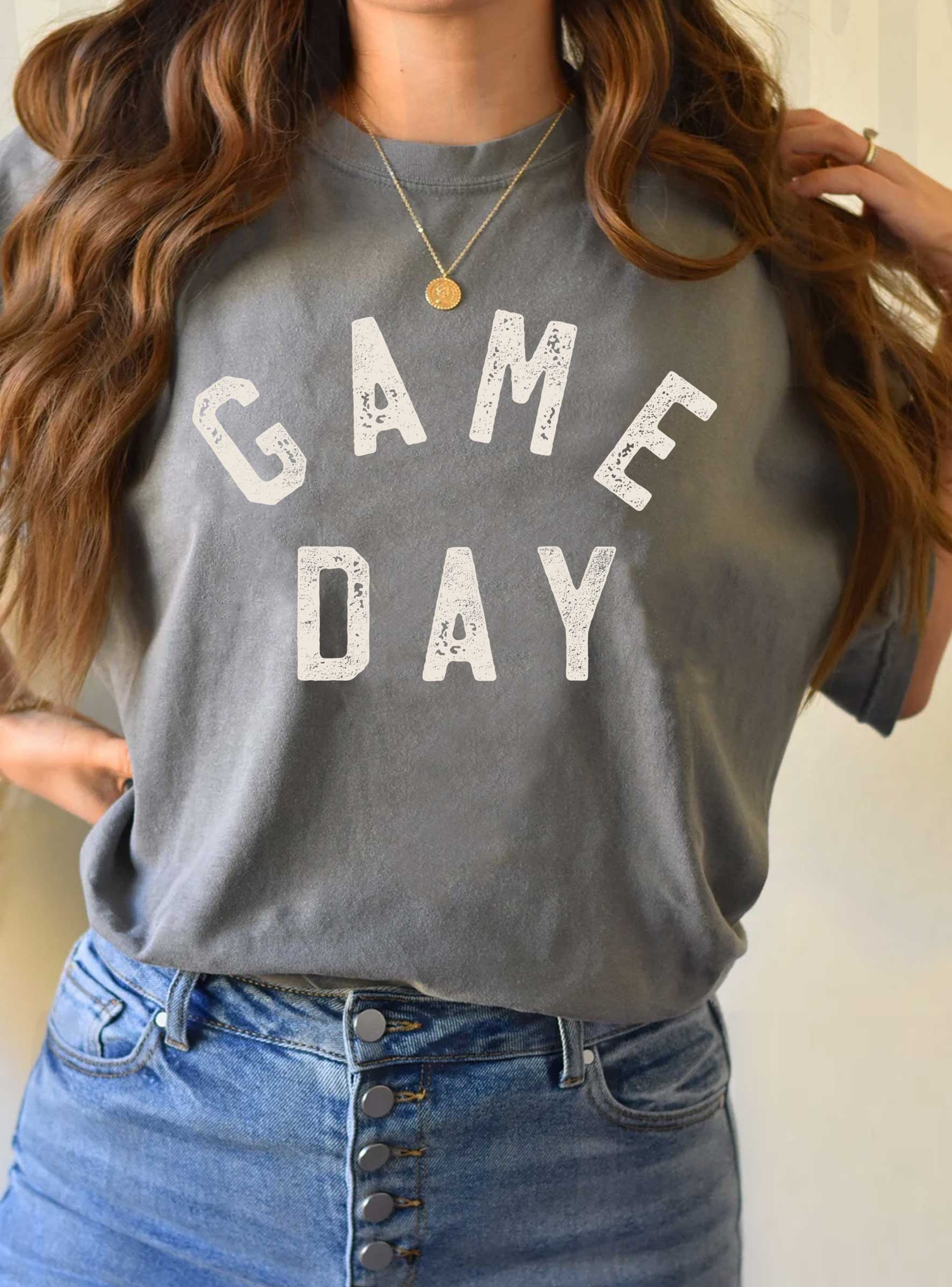 Rustee Clothing - Wholesale Screen Printed T-Shirt - Women's - GAME DAY  GRAPHIC TSHIRTS3