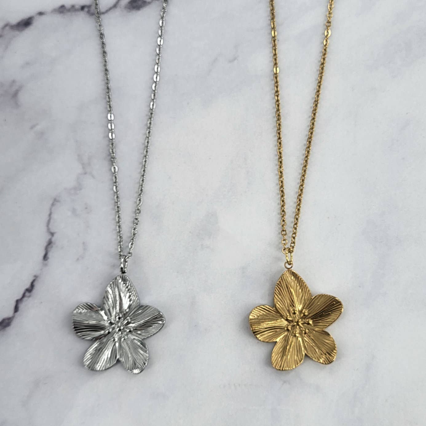 Angiie – wholesale Pendant/charm necklace – Flor Necklace0