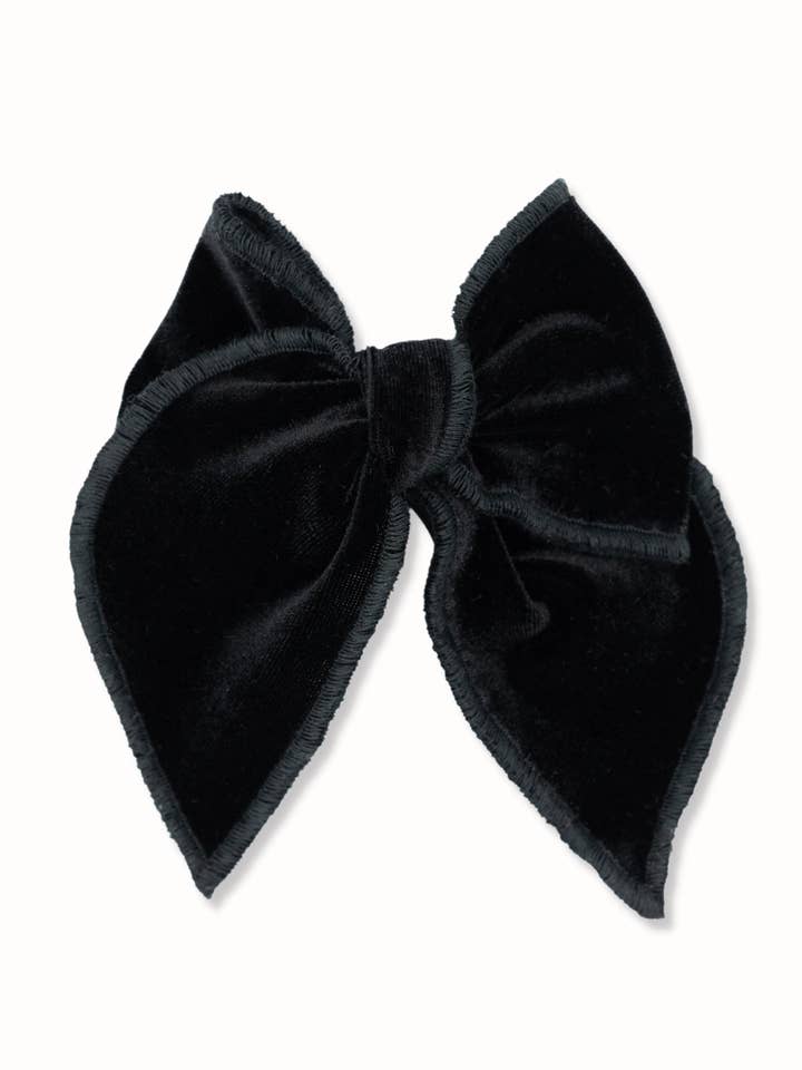 Schleife aus Onyx für den Großhandel von Livy Lou Collection