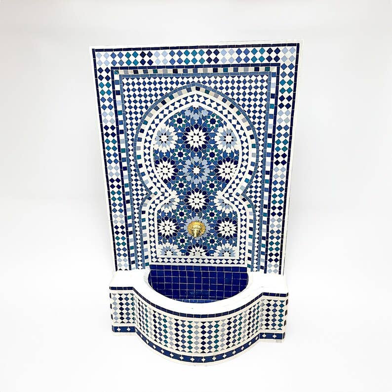SaharaKesh - Venta al por mayor Adornos/decoración de exteriores - Fuente de Mosaico Marroquí, Fuente de Pared Exterior Azul y Blanca3