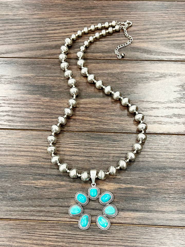 739423, Colar Naja de Abóbora Feito à Mão com Turquesa por atacado de ISAC Trading Inc