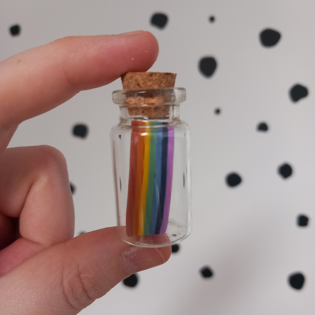 House of Hetty – wholesale Keepsake coin/token – Slice of Rainbow keepsake gift jar and card1