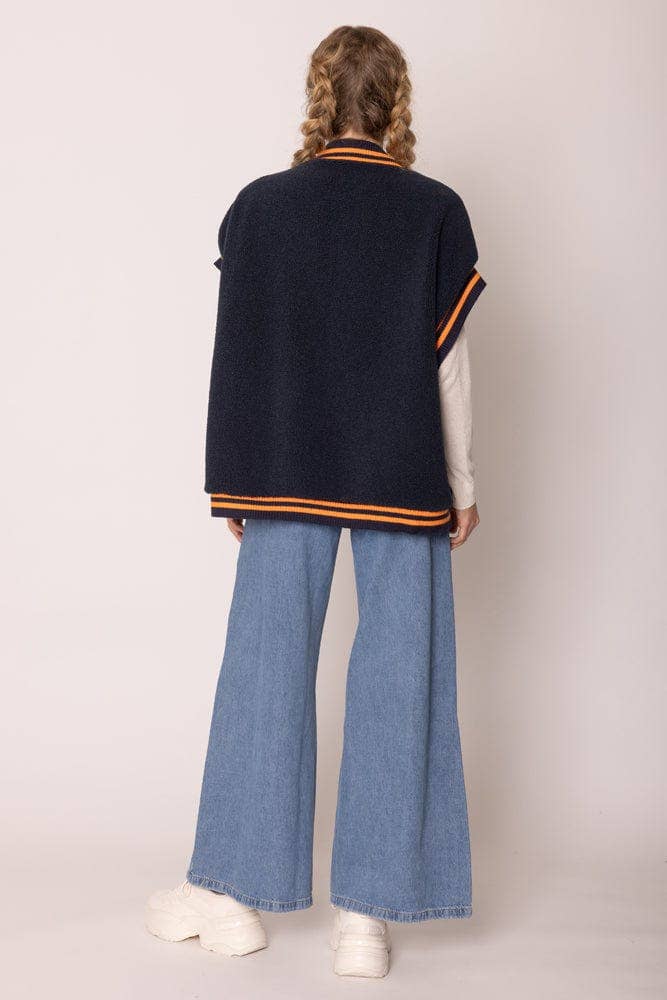 MiMi Wholesale - Wholesale Outerwear Vest - Women's - QCV420019 College Colors Sherpa Varsity Vest29