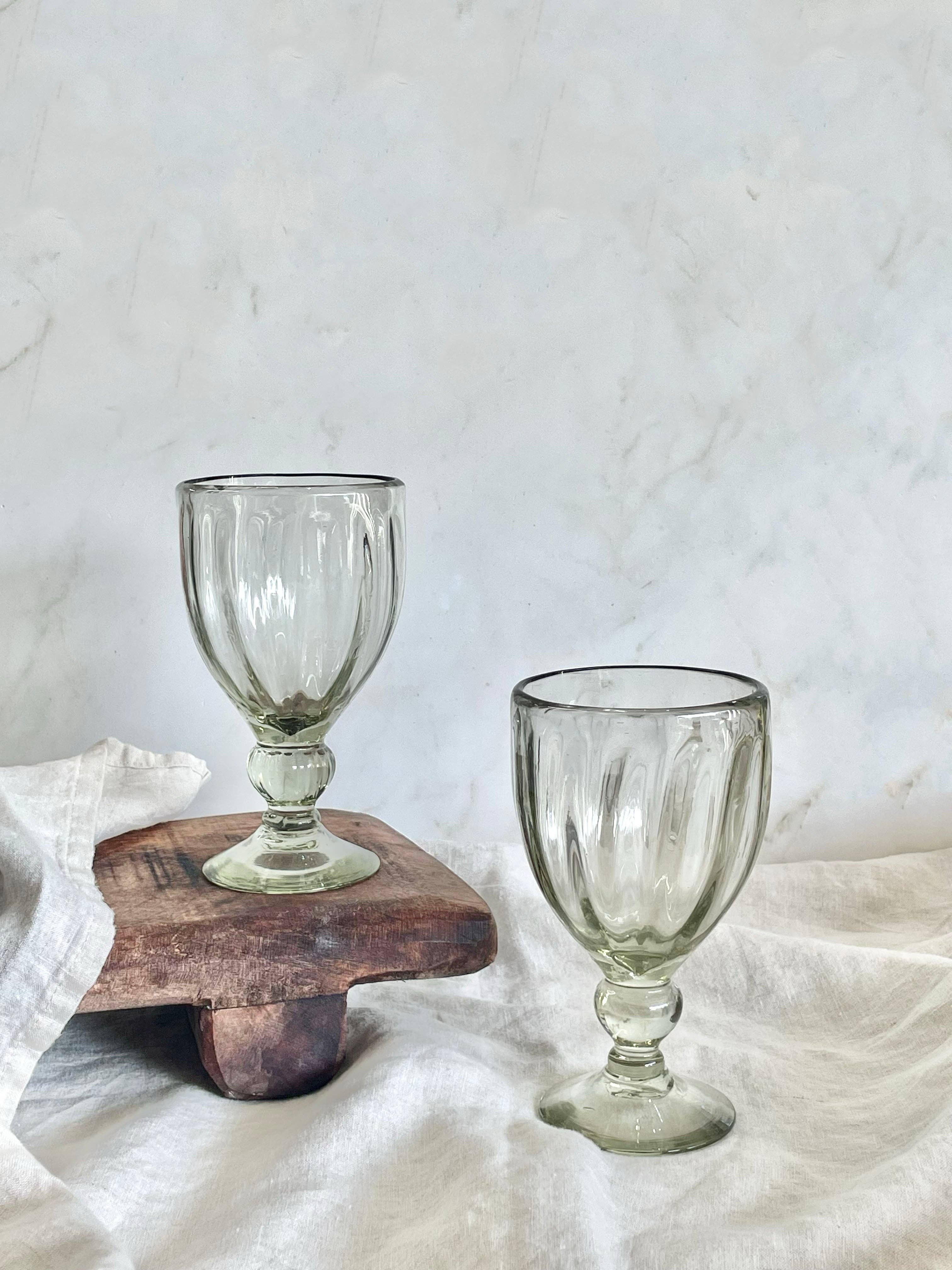 Villa Lua Home - Vendita all'ingrosso Bicchieri da vino - Bicchiere da vino scanalato soffiato a mano2