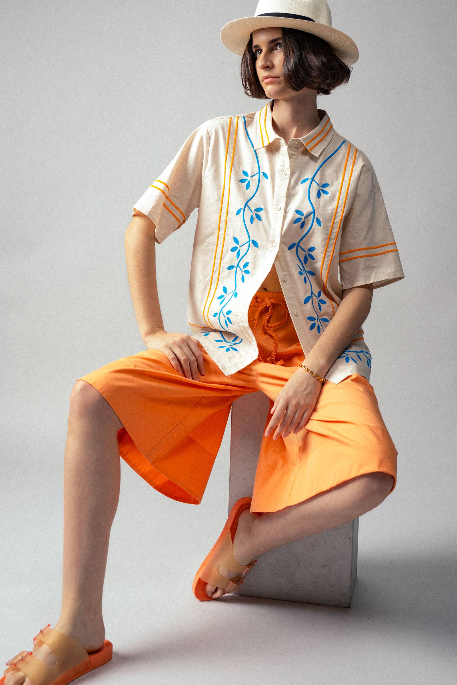 Urban Daizy - Wholesale Shorts - Women's - Lightweight Airflow Drawstring Shorts38