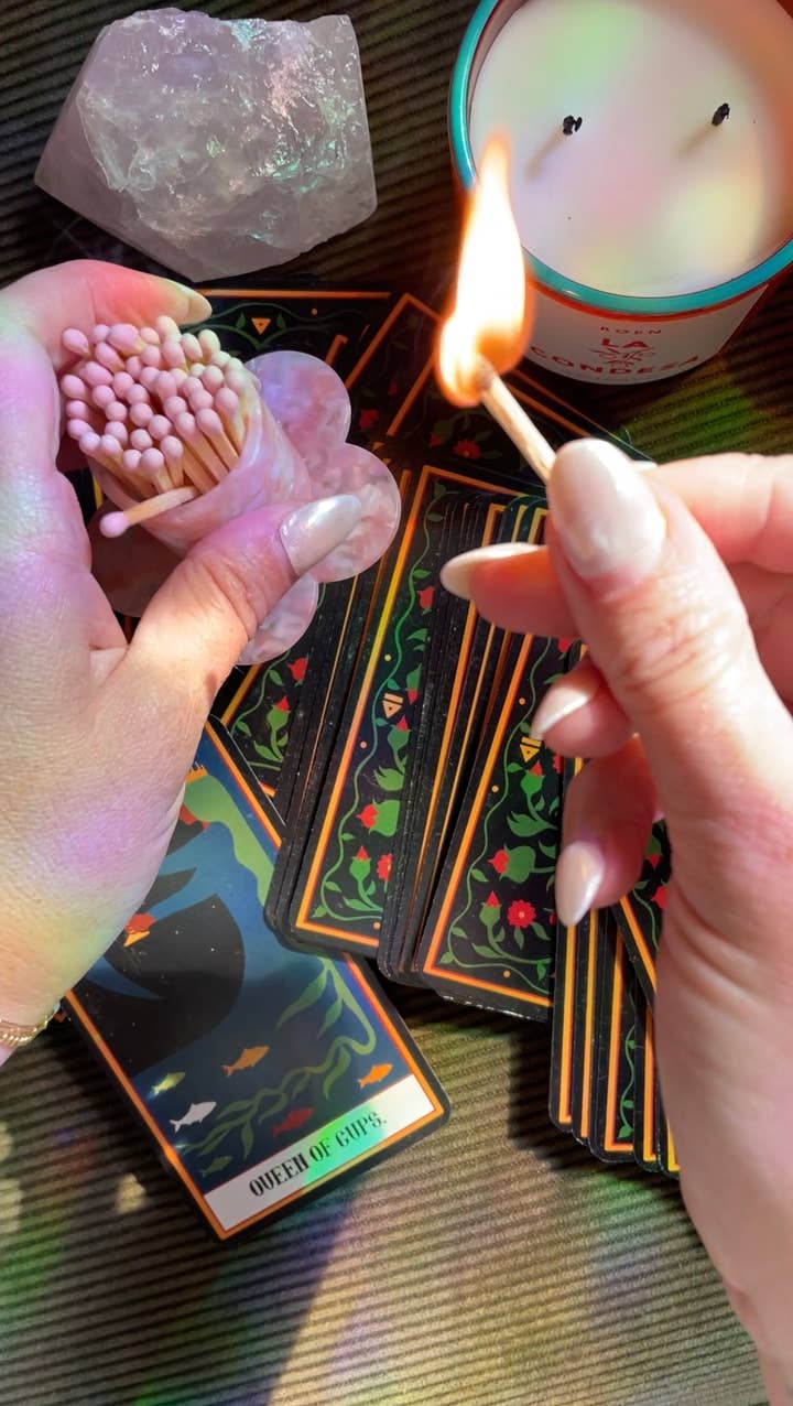 Girl Gang Craft - Wholesale Candle Holder - Aesthetic Pink Floral Match Holder + Striker 0