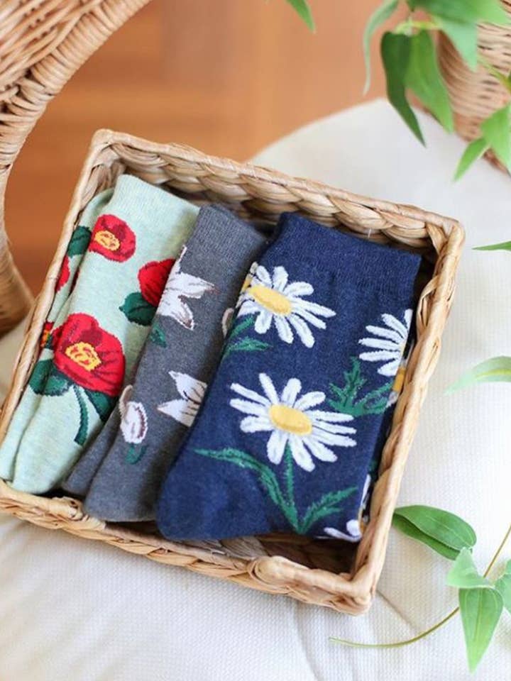 FLOWERS Flower Pattern Cotton Blend Crew Socks for wholesale on Faire1
