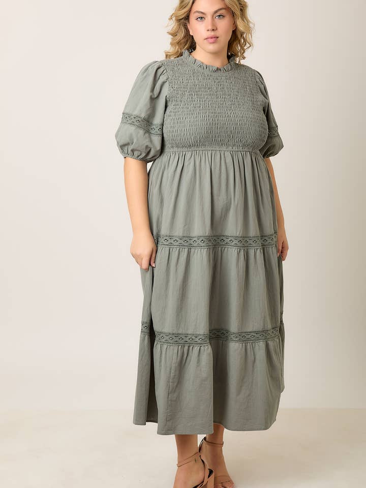 GESMOKTES GESTUFTES MAXIKLEID für den Großhandel von Polagram by Wellmade USA