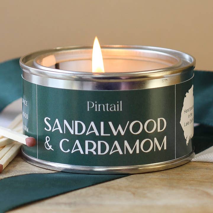 Pot de Peinture Santal & Cardamome pour la vente par Pintail Candles | Avalon Home