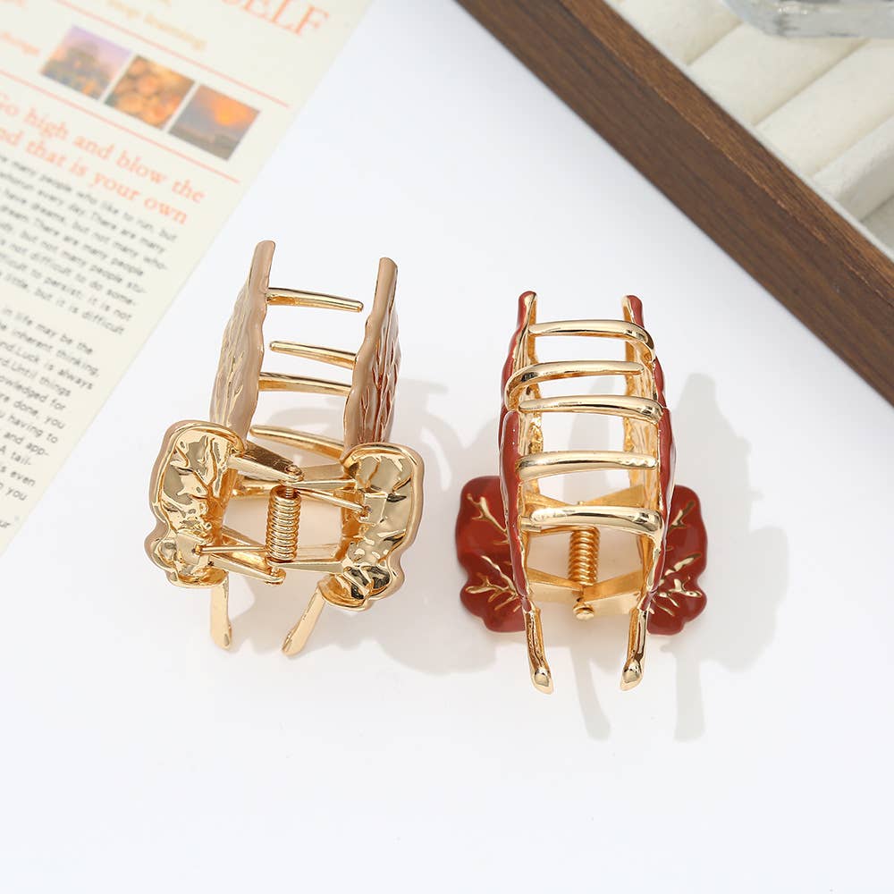 SoapElenGlen – Großhandel Haarclip – Damen – Herbst-Ahornblatt-Metallhaarklammern mit Goldakzenten1