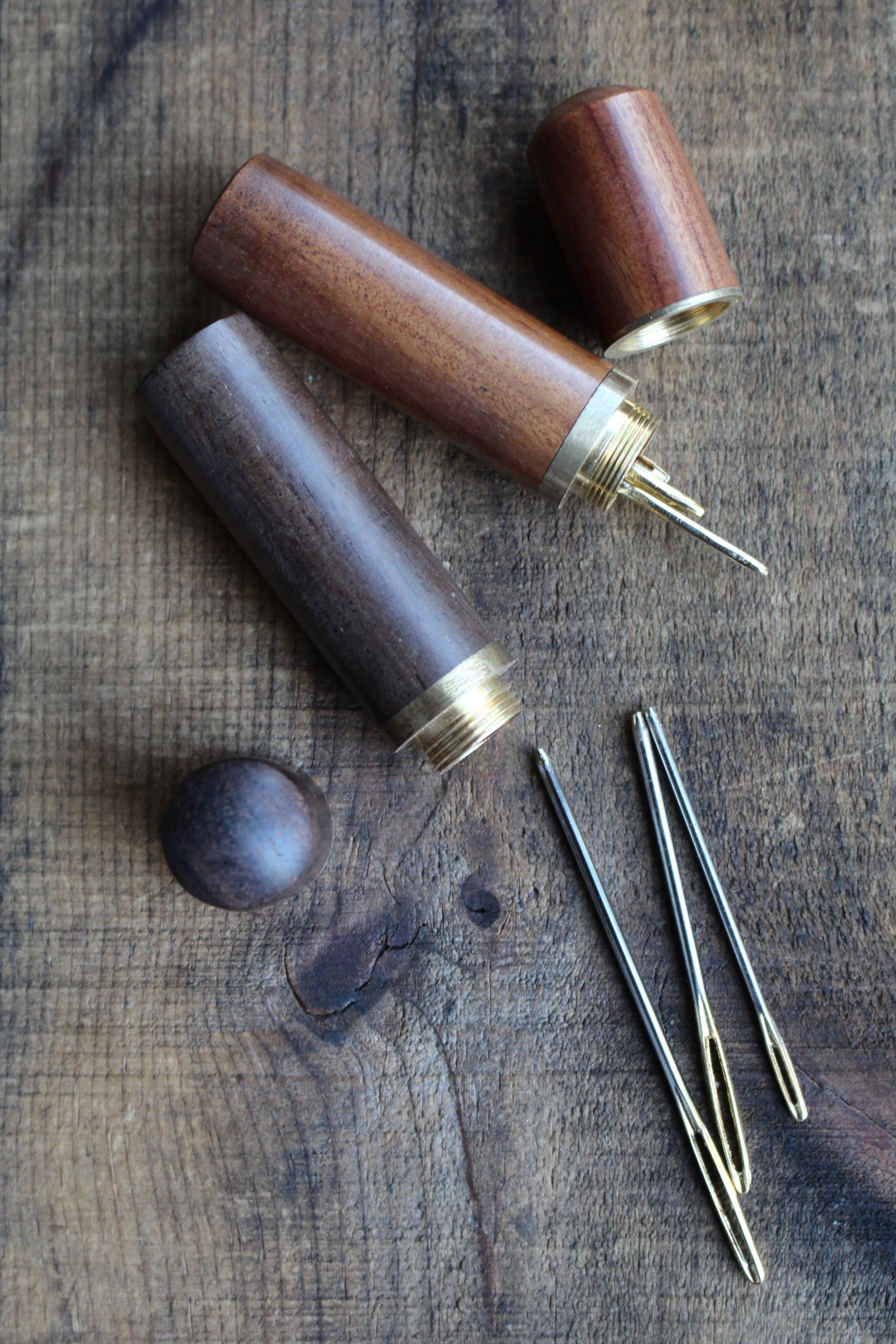 NNK Press - Vente Accessoire de tricot/crochet - Étui à aiguilles en bois (lot de 7)4