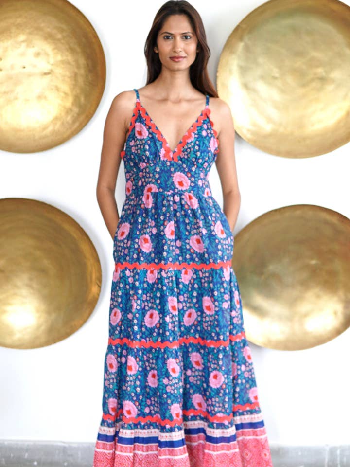 Abito maxi estivo con tasche. Abito maxi estivo in cotone Beatriz per la vendita all'ingrosso da parte di La Mandarine