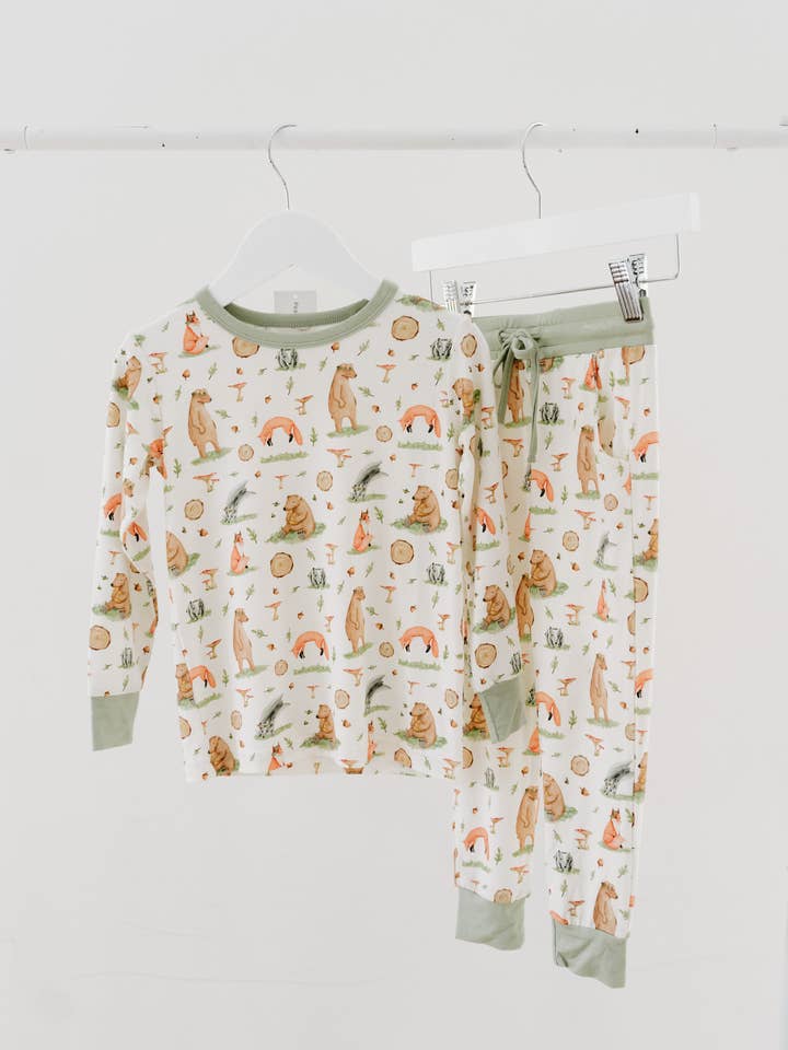 Peaks & Valleys Baby - Wholesale Sleepwear Set - Kids - Long Sleeve PJ Pocket Jogger Set - Woodland Romp
