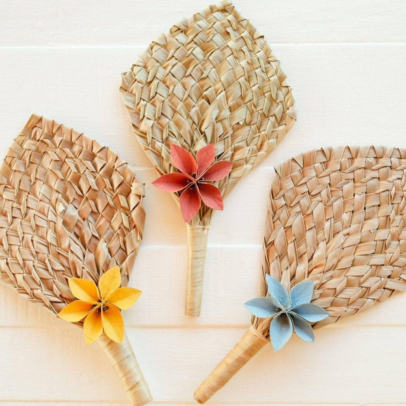 Rise Beyond the Reef - Wholesale Wall Accent - Niu Fan with Masi Flower10