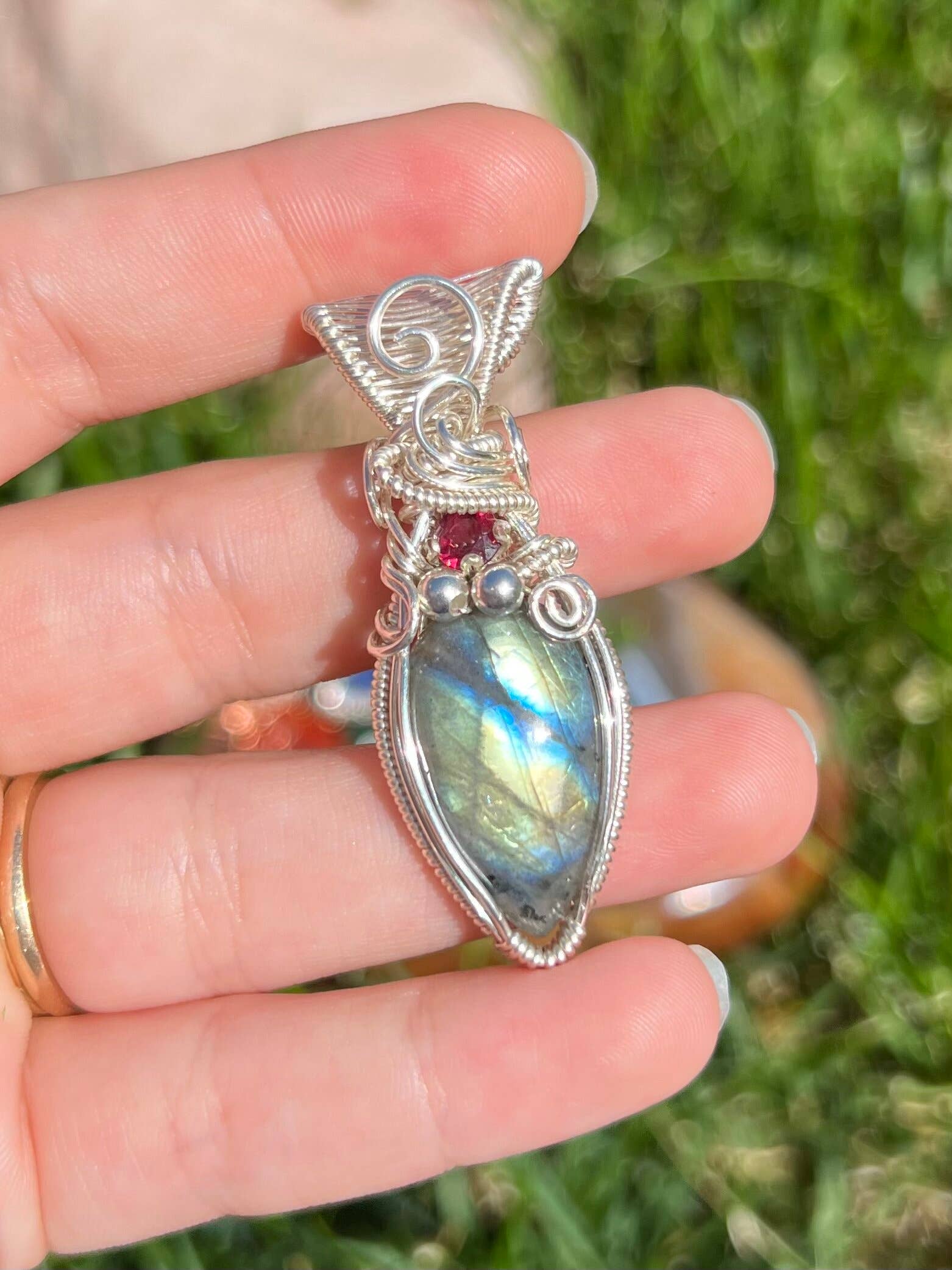 Sunday's Jewels - Wholesale Individual Charm/Pendant - Stone Doublet Framed Pendant - Wire and Gemstone Jewelry1