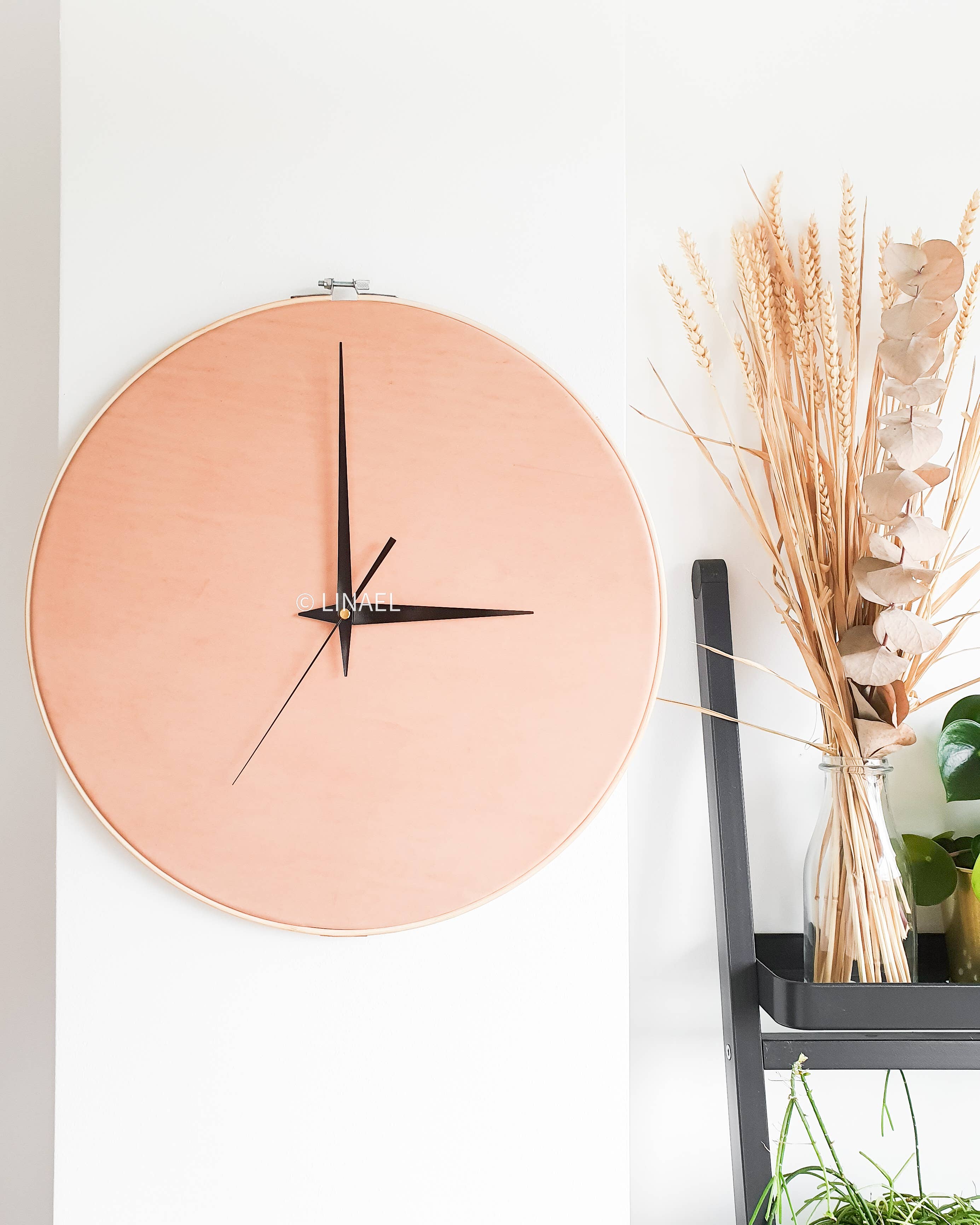 Linael - Wholesale Wall Clock - LEATHER WALL CLOCK – EXTRA LARGE SIZE – VEGTAN NATURAL2