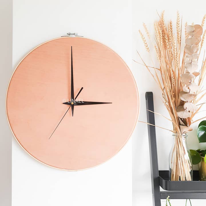 Linael - Wholesale Wall Clock - LEATHER WALL CLOCK – EXTRA LARGE SIZE – VEGTAN NATURAL2