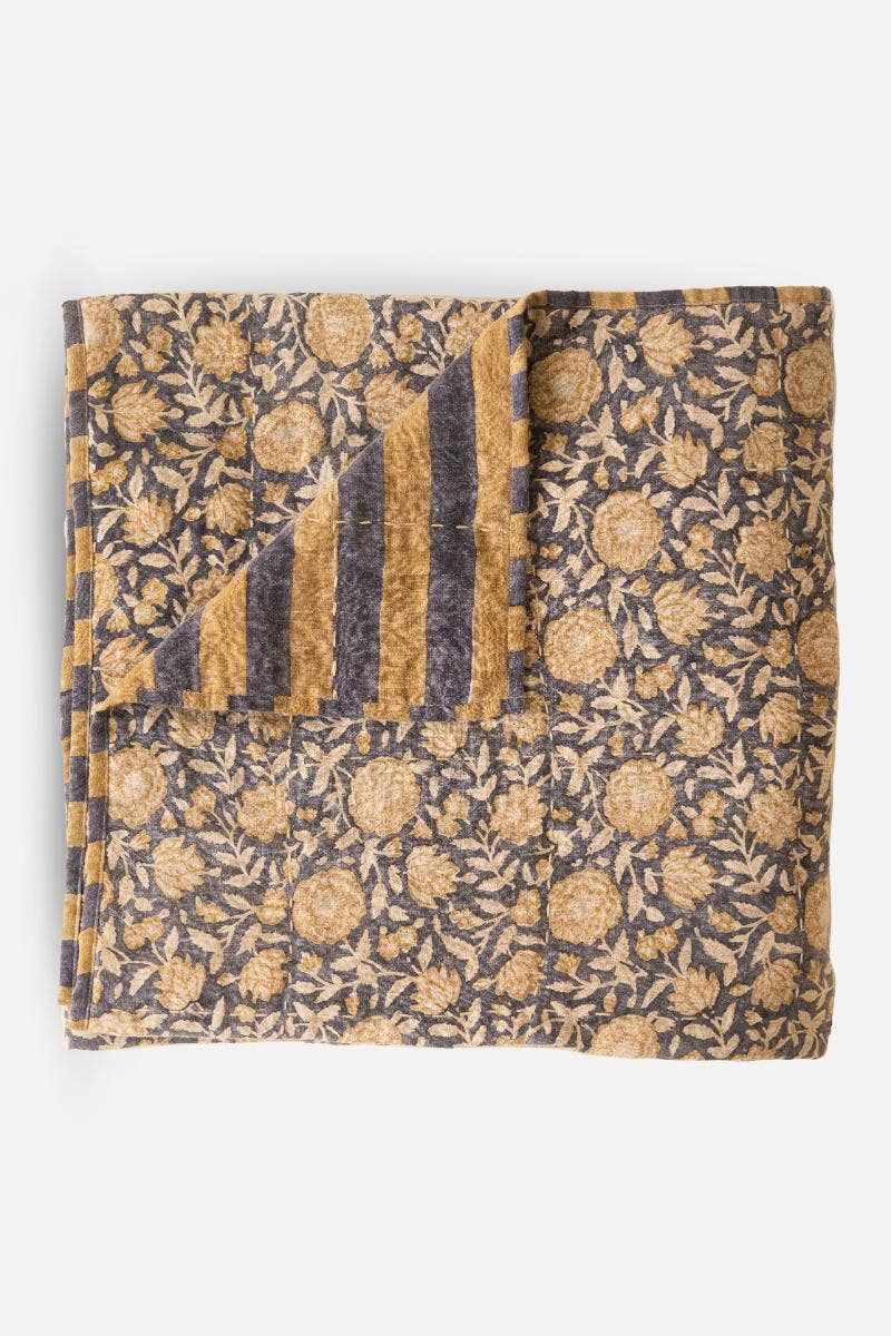 Live Linen - Venta al por mayor Edredones acolchados - Colcha Reversible Luxe Evadne con Estampados Florales y Rayas1