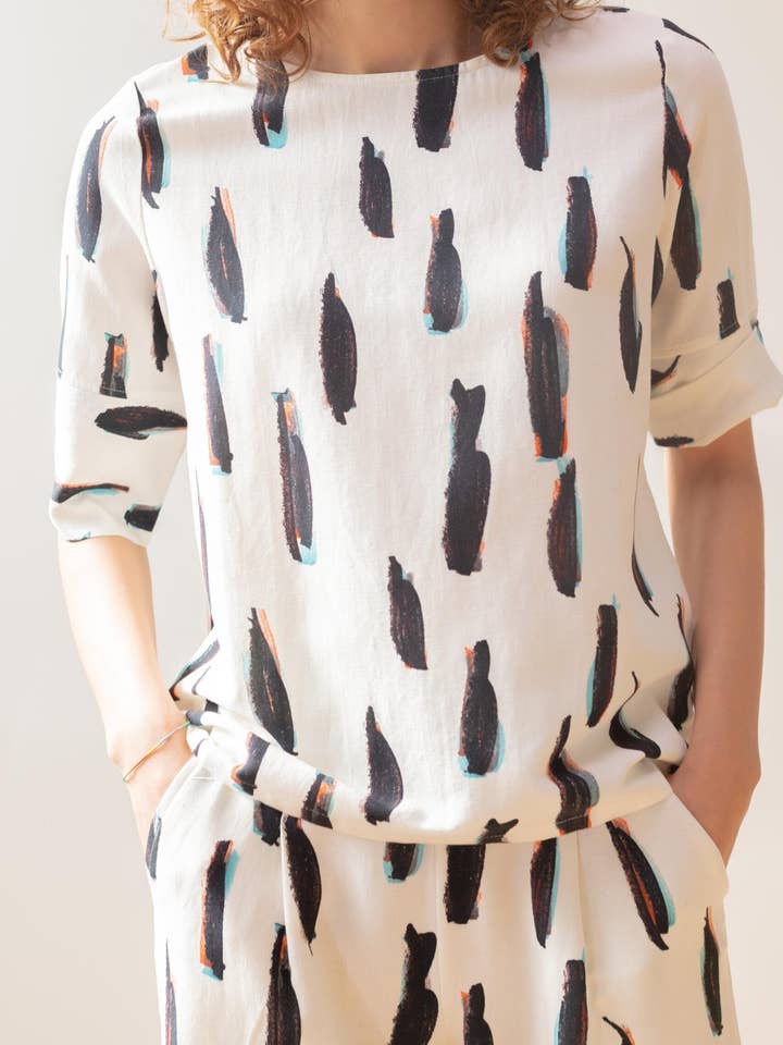 PAN Producto Básico - Wholesale Coat - Women's - Printed raw blouse4