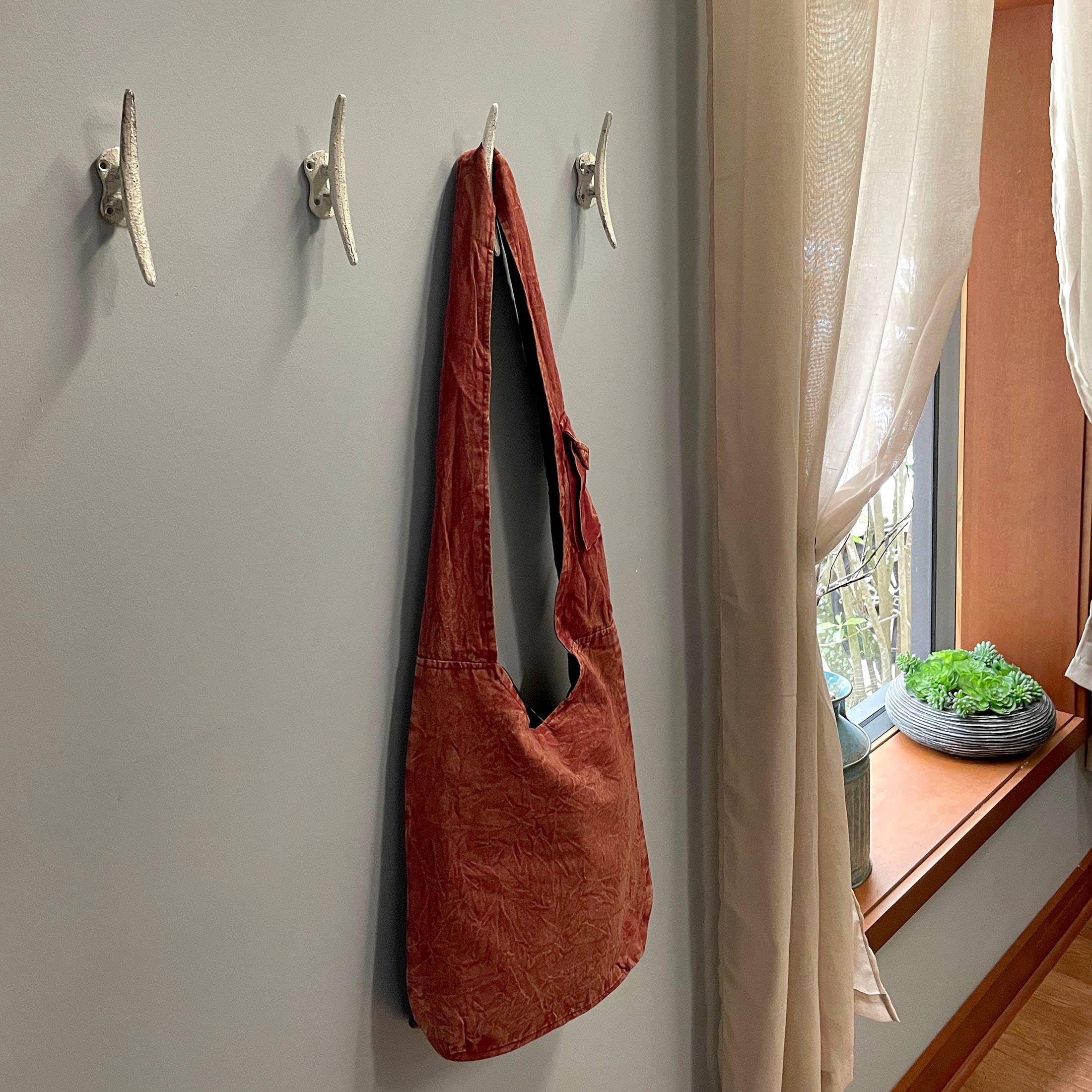 Zeckos - Wholesale Wall Hook - Set of 4 White Cast Iron Boat Cleat Wall Hooks2