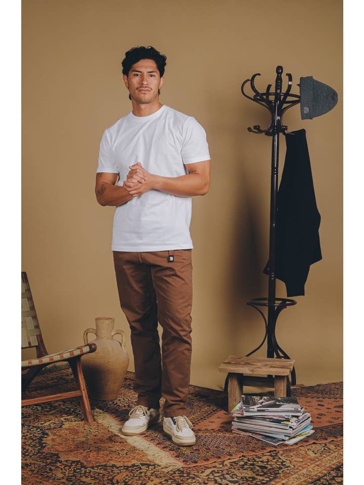 Trendsplant Clothing – wholesale T-shirt – Unisex – Organic Essential T-Shirt White3