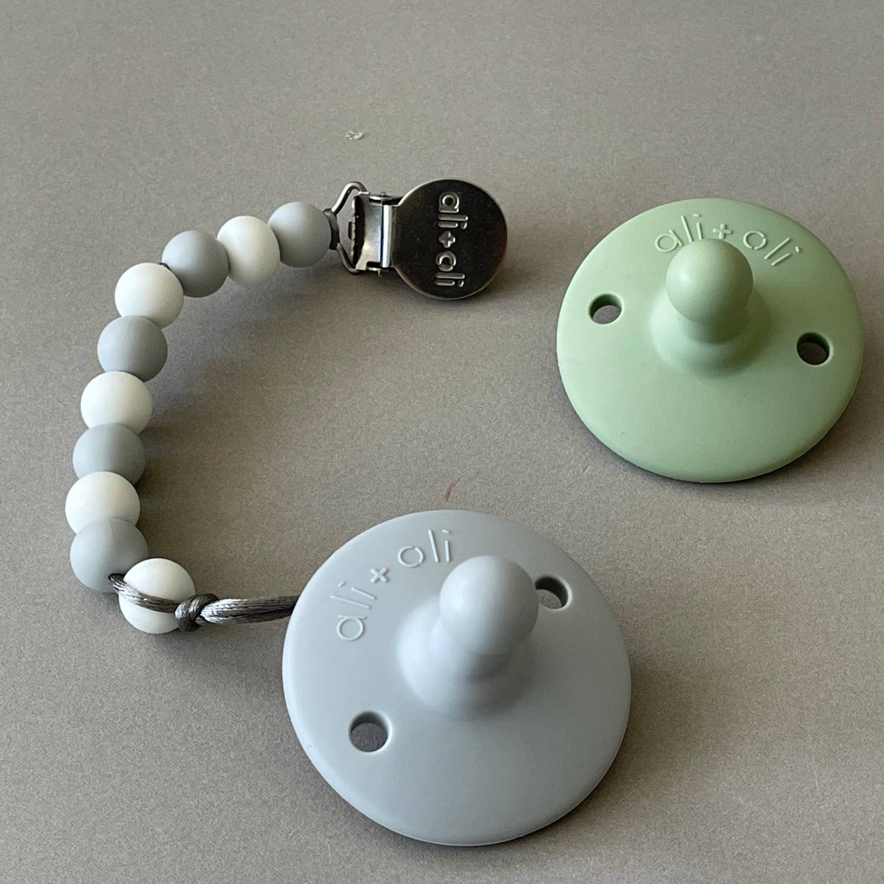 Ali+Oli - Wholesale Pacifier - Baby - Pacifier Set Round (Grey & Sage)2