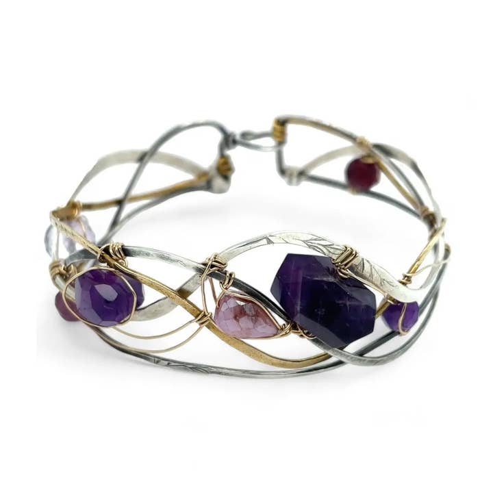 Bracciale Onda di Ametista B402 per la vendita all'ingrosso da parte di Art by any Means Jewelry