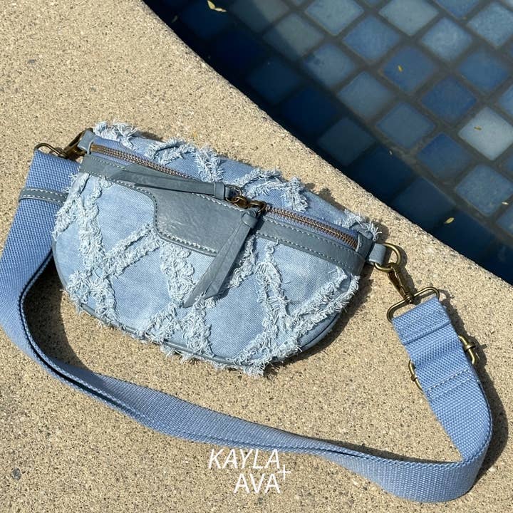 Dominique Fanny Pack/Bältesväska för wholesale av KAYLA+AVA