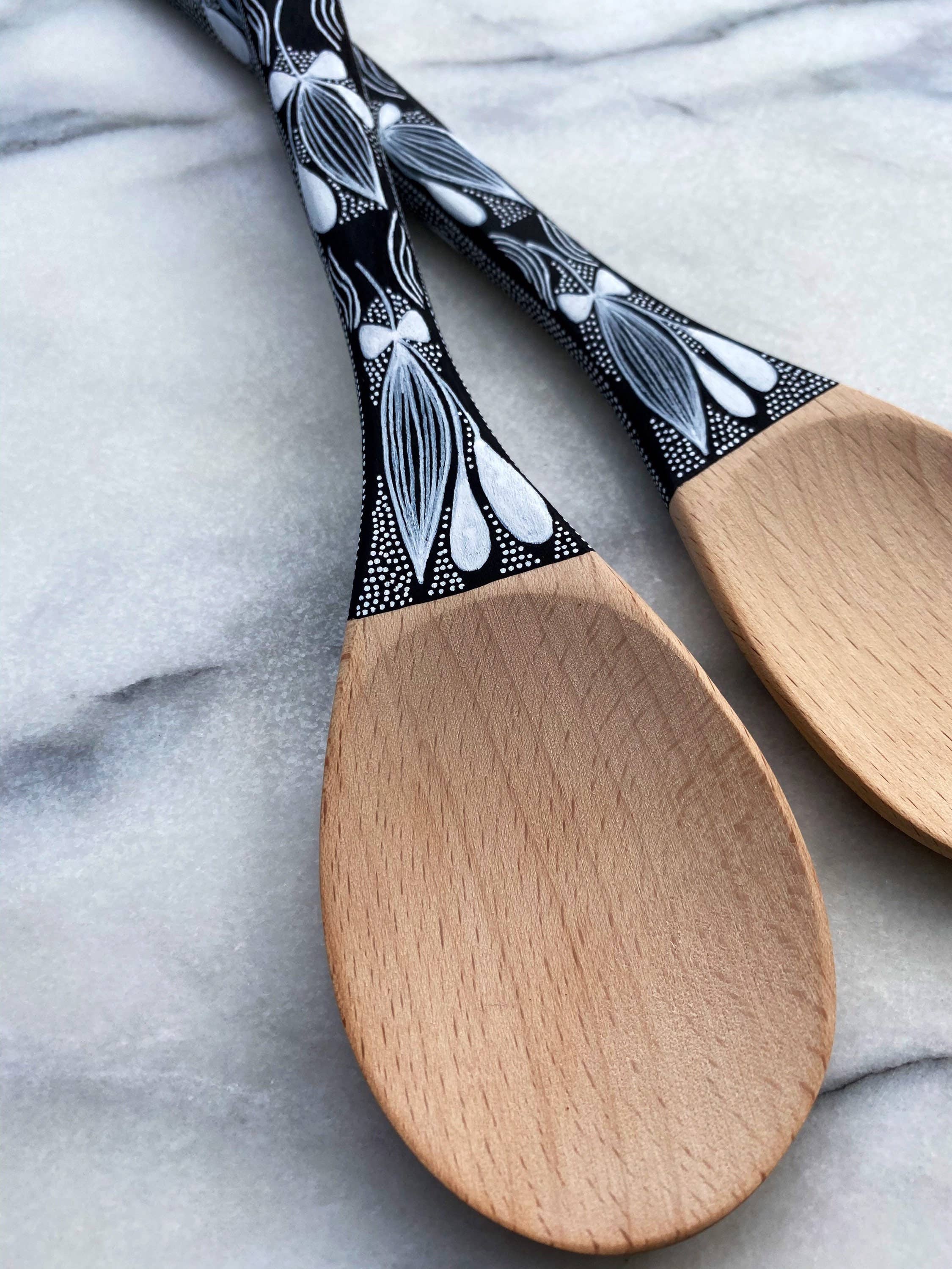 Oh The Places We Go Shop - Vendita all'ingrosso Utensile da cucina - Cucchiai da Insalata Neri e Bianchi in Legno1