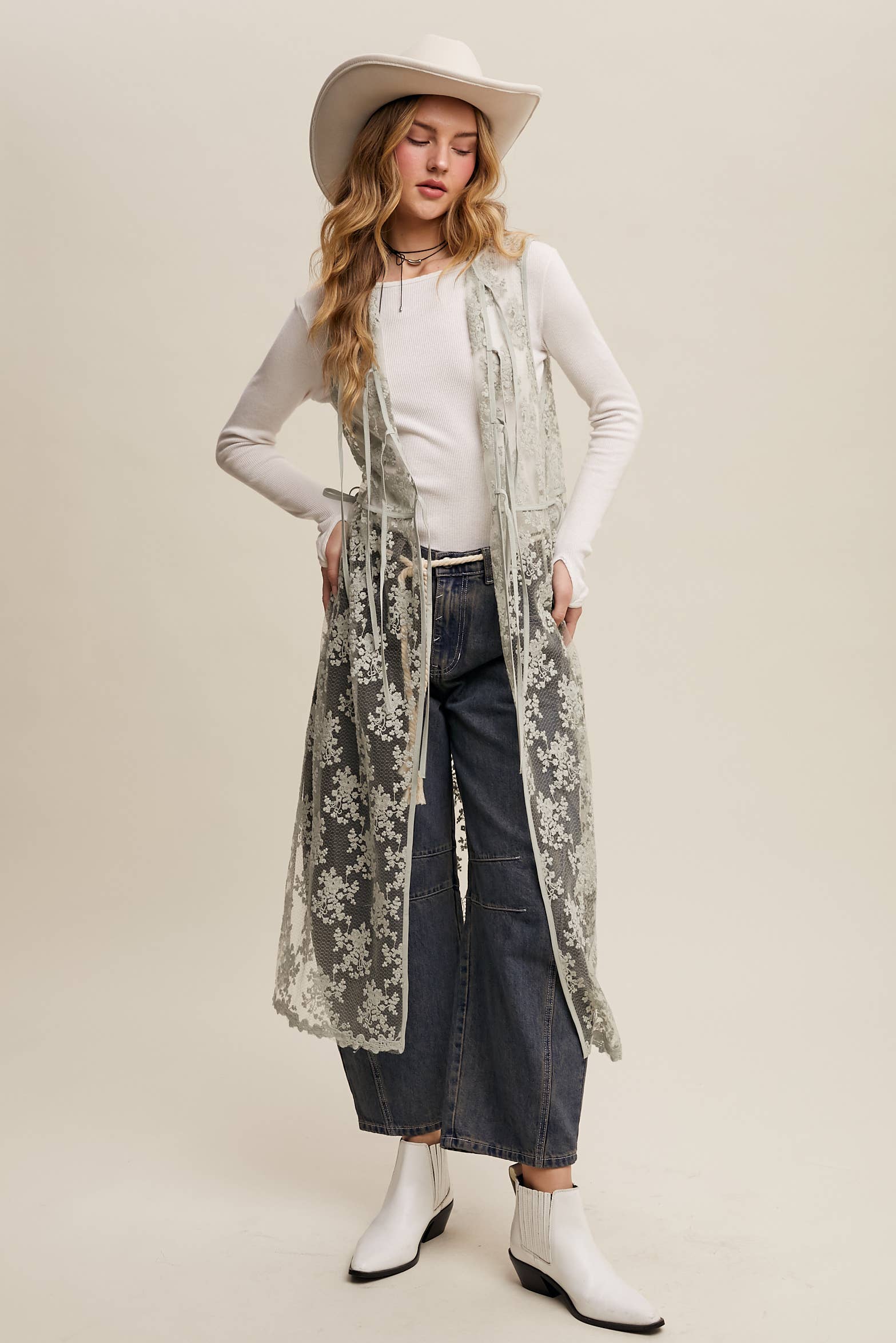 Listicle - Wholesale Outerwear Vest - Women's - Sheer Floral Embroidered Lace Vest41